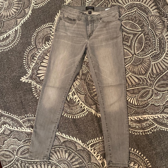 Banana Republic Gray skinny jeans, inseam, 26 inches - Picture 2 of 3